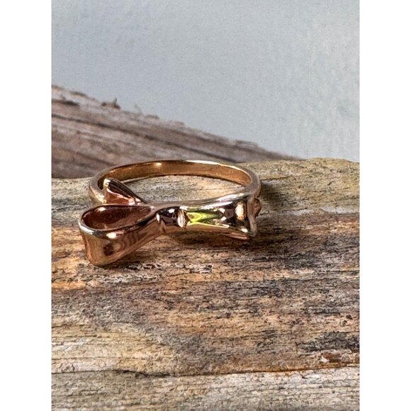 Kate Spade Gold Tone Bow Ring Size 8 Elegant Fashion Jewelry - Picture 4 of 11